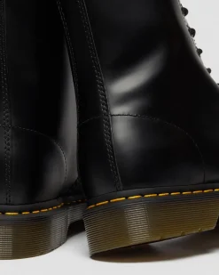1490 Glattleder Hohe Schnürstiefel in Schwarz
