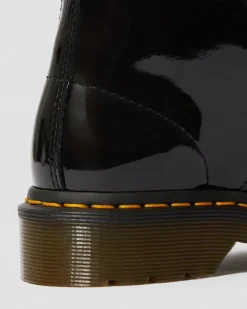 1460 Lackleder Schnürstiefel in Schwarz