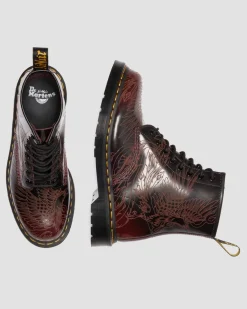 1460 Phoenix Arcadia Rub Off Leder Stiefel in Cherry Red