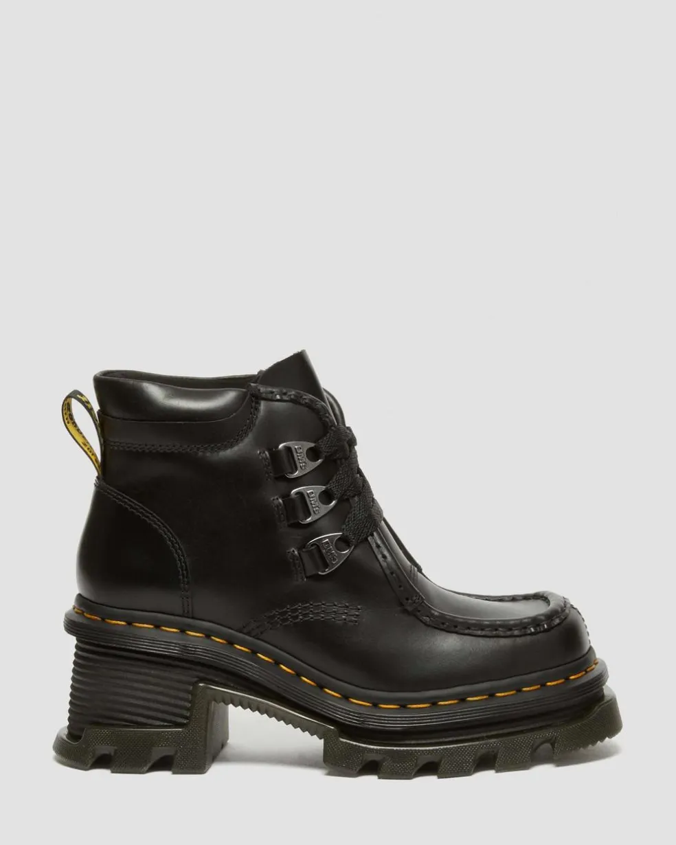 Corran 3-Ösen Atlas Leder Stiefel mit Absatz in Schwarz