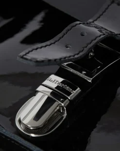 Herzförmige Ledertasche in Schwarz