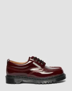 Lowell Laquered Moc Toe Schuhe in Cherry Red