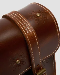 Mayhem Leder Umhängetasche 18 cm in Tan