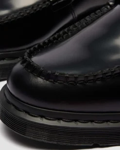 PENTON MONOCHROMER GLATTLEDER LOAFER in Schwarz