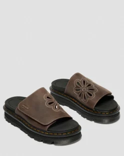 Zebzag Flower Crazy Horse Leder Slides in Dunkelbraun